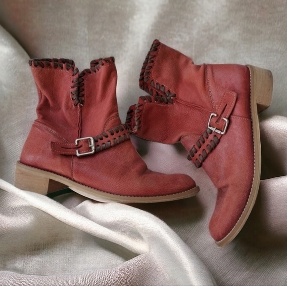 𝅺Vera Gomma women's booties leather Via Roma size EU 38 Made Italy - Picture 1 of 11